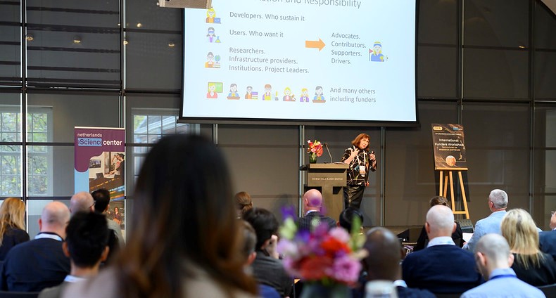 Carole Goble presenting 